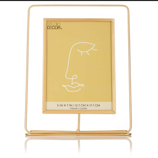 Gold Metal Outline 5&#x22; x 7&#x22; Picture Frame by Studio D&#xE9;cor&#xAE;
